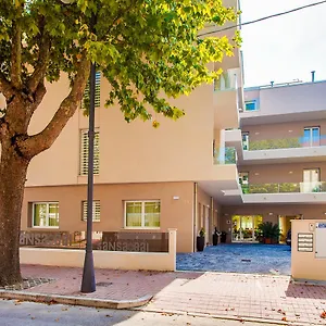 Aparthotel Sansabai